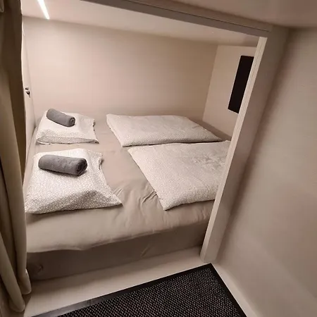 Cabin Hostel * Lubiana