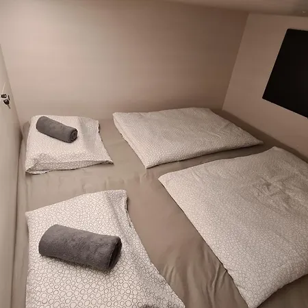 Cabin Hostel 旅馆 卢布尔雅那