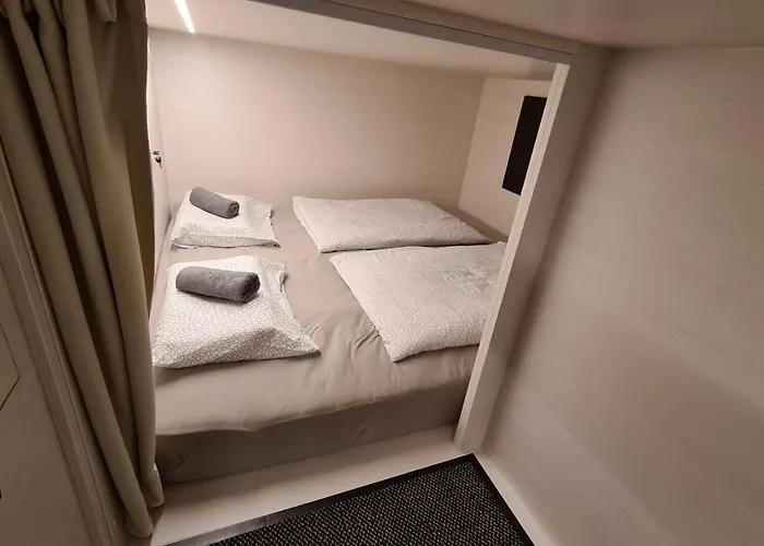 Cabin Hostel * Ljubljana