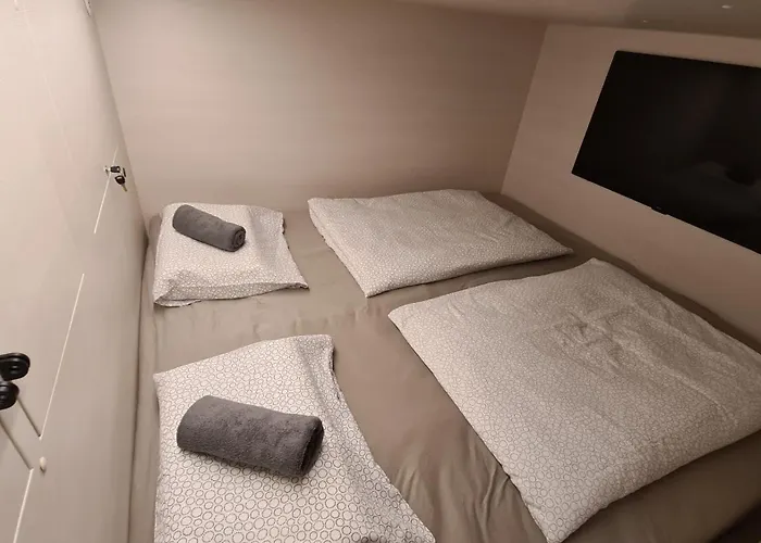 Cabin Hostel Hostel Ljubljana