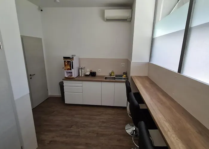 Cabin Hostel Hostel Ljubljana