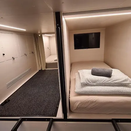 Cabin Hostel Albergue *