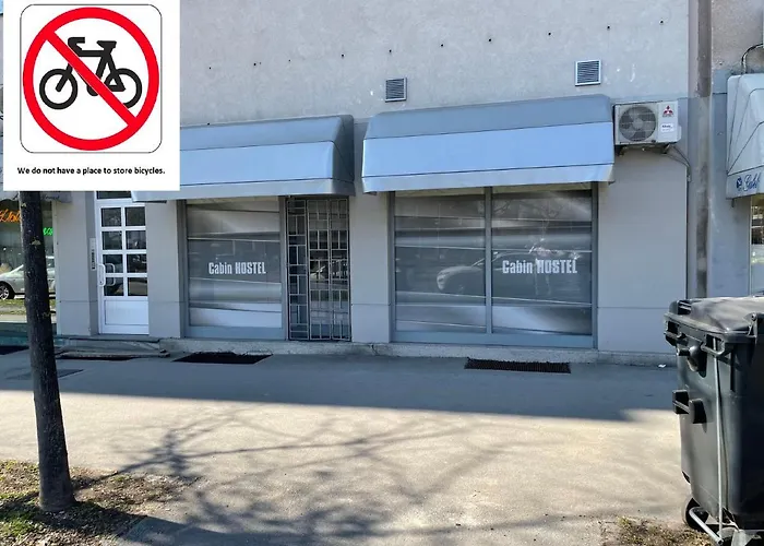 Cabin Hostel Albergue *